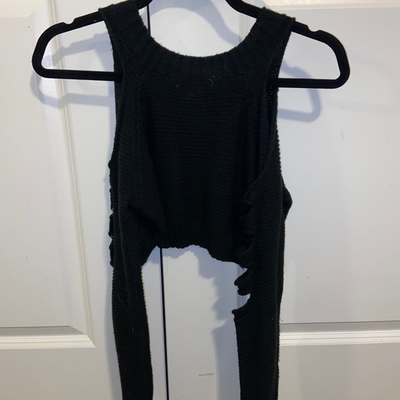 Black cropped cut out hoodie - Picture 4 of 4